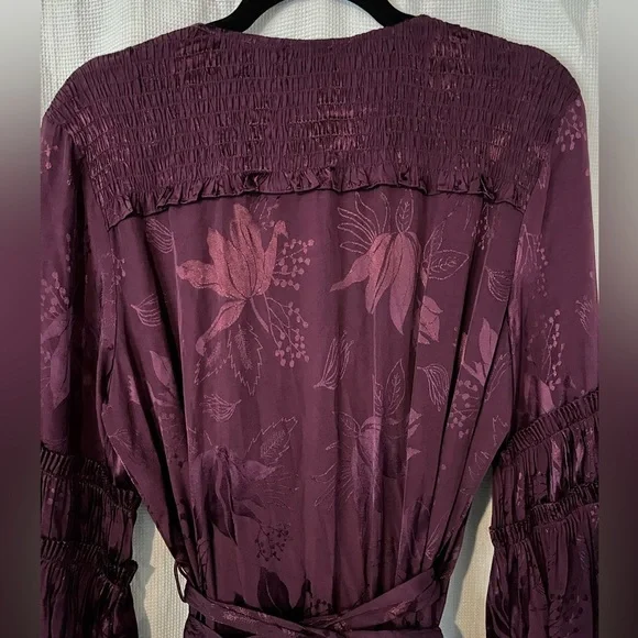 NWT Anthropologie Wrap Dress Eggplant Purple Color Women’s Sizes Med And Small - Picture 6 of 11
